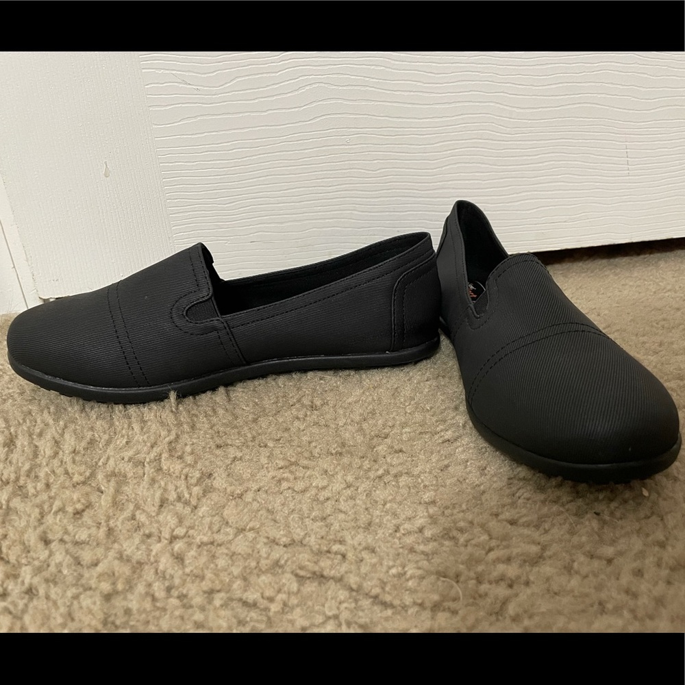 Non slip flats